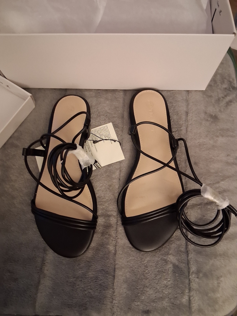 Women's Black Lace-Up Strappy Flat Sandals